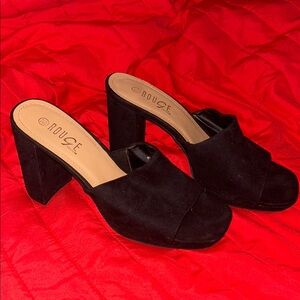 Rouge Helium Black Women's Heeled Mules